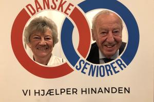 Æresmedlem Jørgen Fischer og Else Fischer i ringen(e)